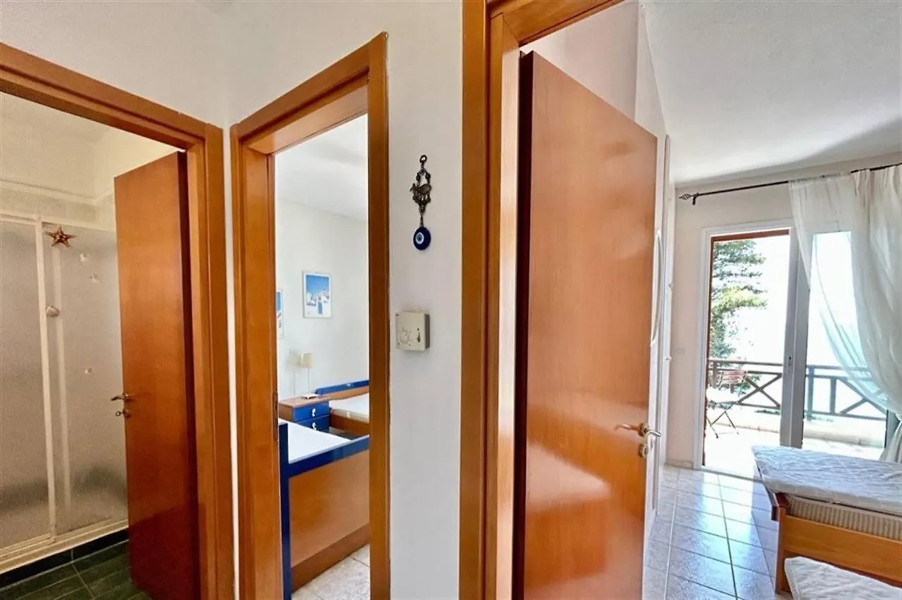 Toula Villa On The Beach Fourka 3 Bedrooms 7 Guests Skála Foúrkas
