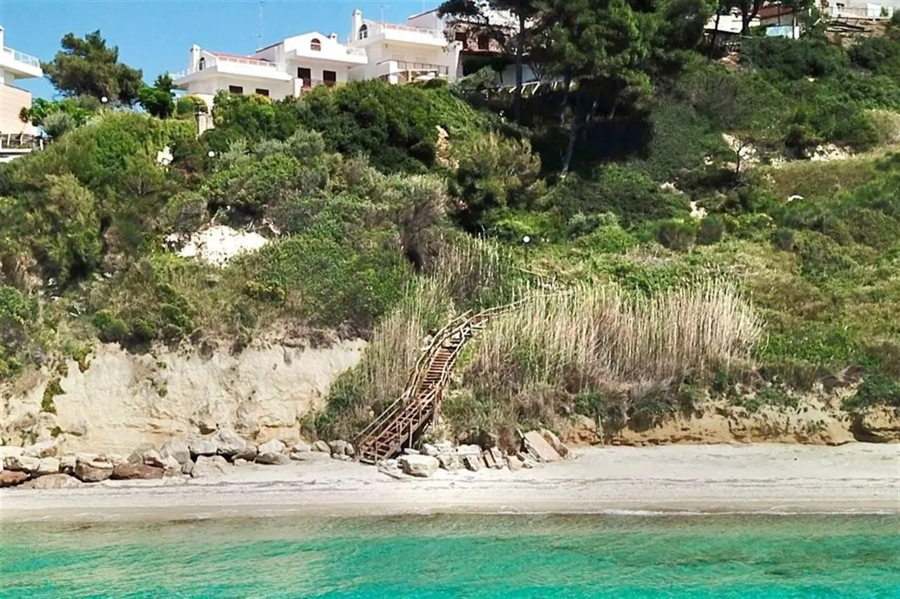 Skála Foúrkas Toula Villa On The Beach Fourka 3 Bedrooms 7 Guests  Skála Foúrkas